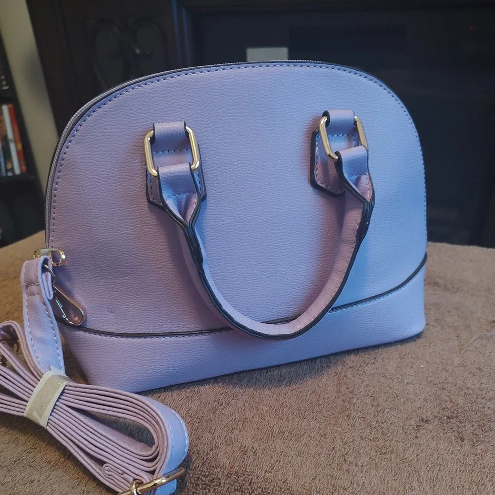Purse - Picture 1 of 1